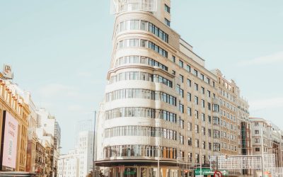 Cuánto cobra una inmobiliaria en Madrid en 2026 (y cómo pagar menos)