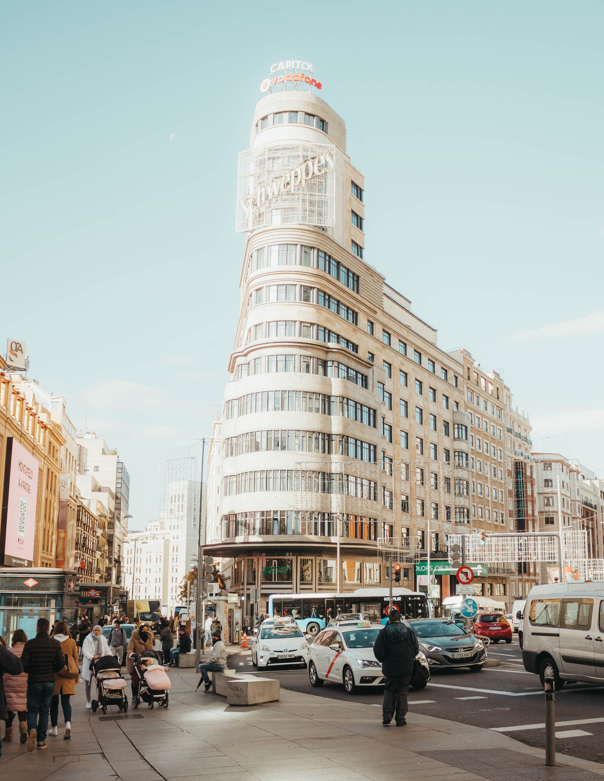 Cuánto cobra una inmobiliaria en Madrid: negociación de honorarios